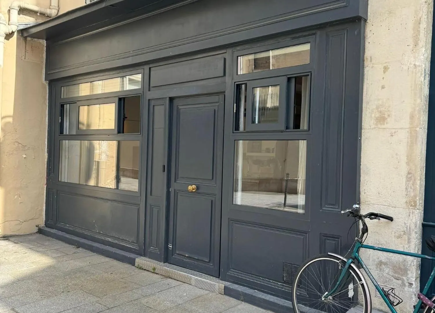 Ancien Atelier Parisien Grand 2 Pieces location